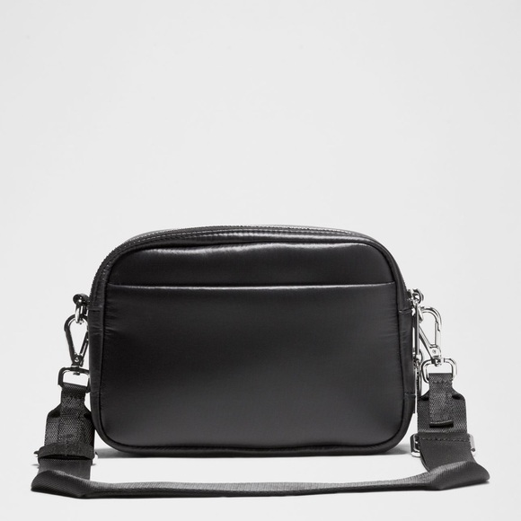 Lululemon Everywhere Crossbody Bag 2L Wunder Puff *NWT - Picture 2 of 9